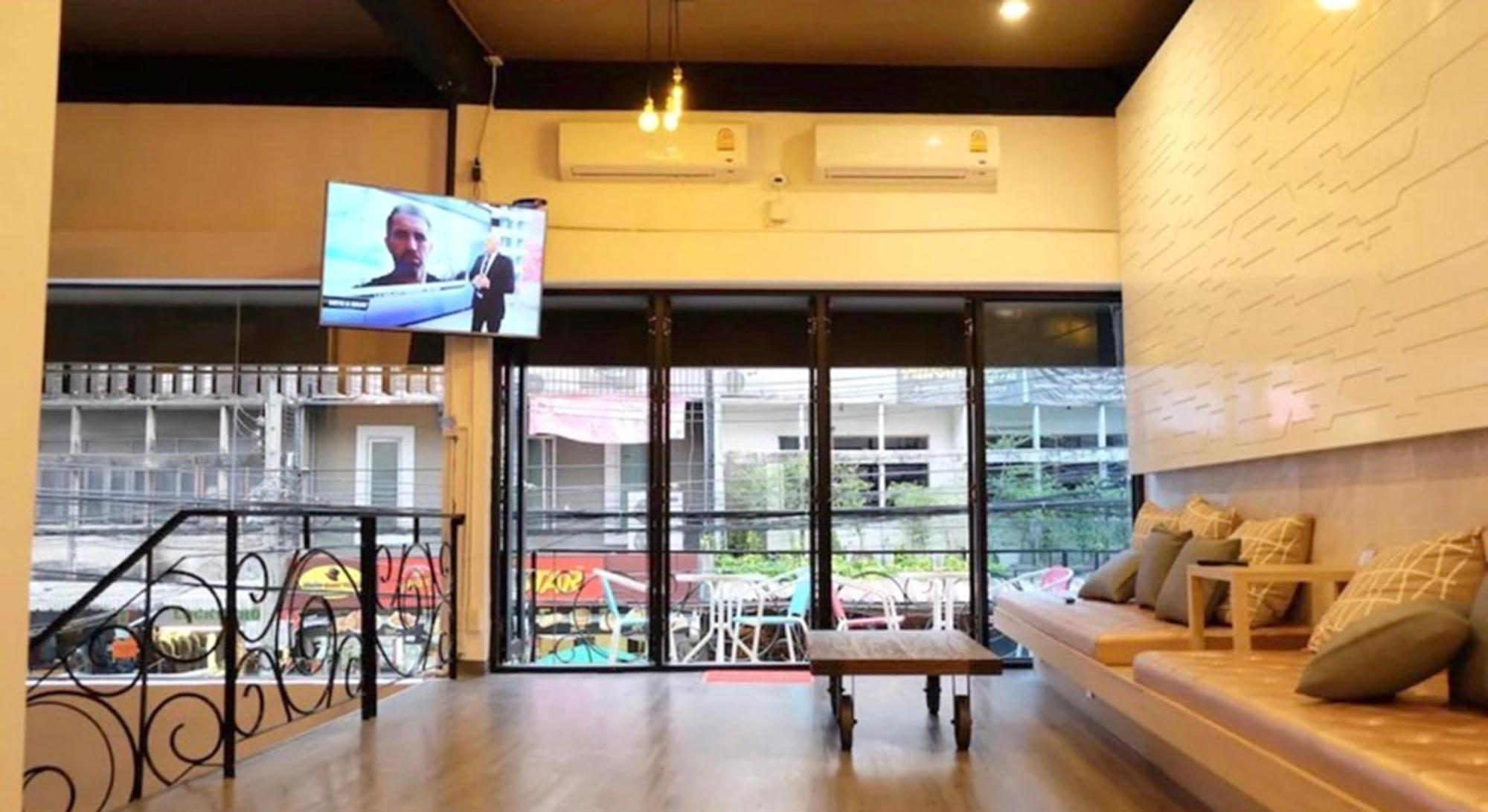 Susu Khaosan Hostel Bangkok Exterior foto
