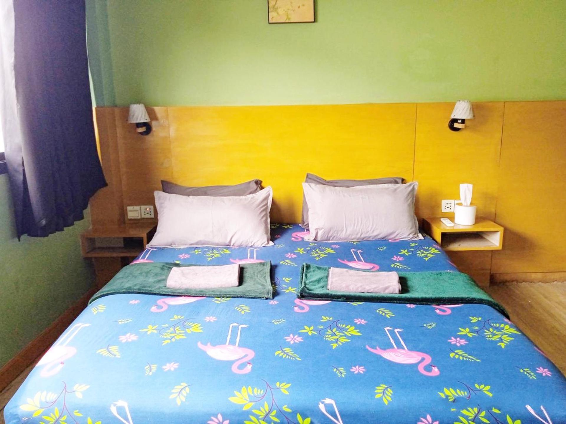 Susu Khaosan Hostel Bangkok Exterior foto
